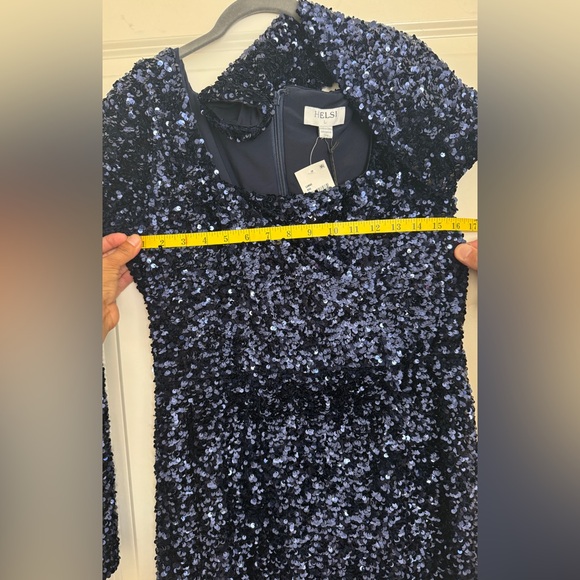 HELSI Jamie Sequin Long Sleeve Gown Midnight Blue Size L - Picture 8 of 10